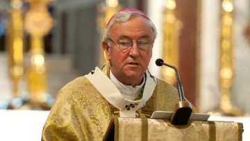 Archbishop Celebrates Queen’s Diamond Jubilee