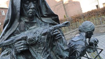 Memorial-to-Edith-Stein-outside-a-Carmelite-Convent-in-Cologne-Germany