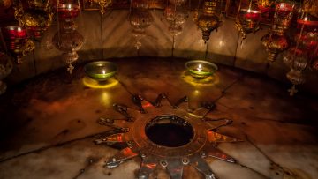The-14-pointed-star-at-the-place-Jesus-Christ-was-born-in-Bethlehem-Palestine