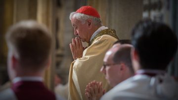 Cardinal: #PrayForPriests during Holy Week