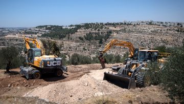JCBs-clear-w-bank-land-1200×800