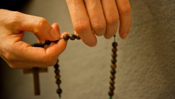 Prayer-Rosary-1140×641