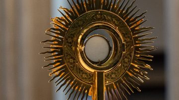 Holy-Hour-Monstrance-2560×700