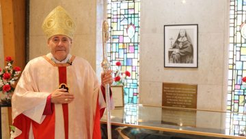 Bishop-Davies-at-grave-of-Elizabeth-Prout-1140×641