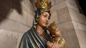 our-lady-jesus-a-hinsley-1140-641