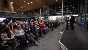 senedd 9